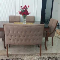 میز نهارخوری 6 نفره در حد نو