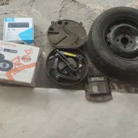 تعدادی لوازم پژو پارس زاپاس و جک و کامپیوترو ضبط