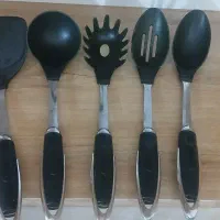 تعدادی وسایل آشپزخونه