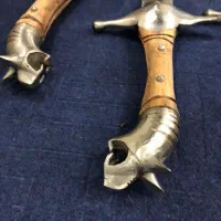 شمشیر کله ببر علامت