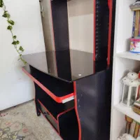 میزکامپیوتر مشکی باصفحه شیشه نشکن|میز تحریر و کامپیوتر|تهران, بهداشت|دیوار