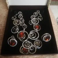 گردنبند و گوشواره نیم ست
