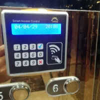 تگ دار کردن آسانسور