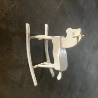 اسب چوبی سالم سالم.