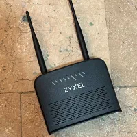 مودم روتر +ADSL2 زایکسل بسیار تمیز آنتن‌دهی قوی|مودم و تجهیزات شبکه|تهران, فلسطین (میدان انقلاب)|دیوار