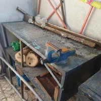 میزکار آهنی و گیره ایران صنعت ، تعمییر گاه