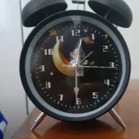 ساعت کوکی رومیزی طرح دار مشکی