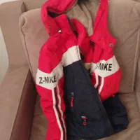 کاپشن تو کرکی کلاهدار