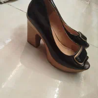 کفش|کیف، کفش، کمربند|شوشتر, |دیوار