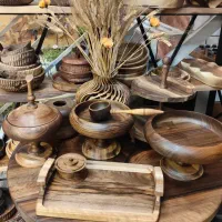 عمده و تکی فروش انواع محصولات چوبی (چوبکده مهرابی)
