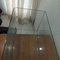 آکواریوم سالم با مقداری لوازم ابعاد داخل تصاویر