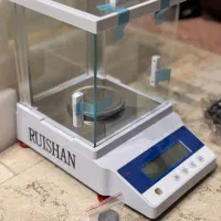 ترازوی آزمایشگاهی دیجیتال