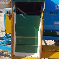 خرمنکوب و شمشیری «تیغ»در حومه پارس آباد|ماشینآلات صنعتی|پارسآباد, |دیوار