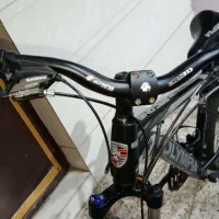 دو عدد دو چرخه المپیا هر دو اورانوس