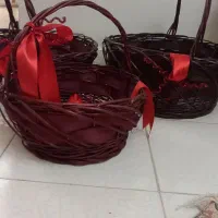 سبد گل سبد حصیری یلدایی میوه کادویی یلدا