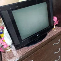 3عدد تلویزیون