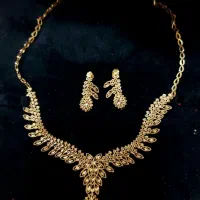 ست گردنبند و گوشوار ۶%