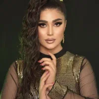 میکاپ۳۵۰، شینیون۳۰۰،رنگ مو۴۰۰
