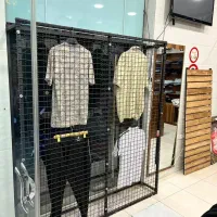 رگال، دکور لباس مردانه