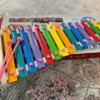 بلز Hand knocks xylopphone