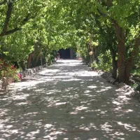 فروش باغ وبلا ۲۱۰۰ متری در رزکان شهریار