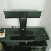 میز تلوزیون در حد نو بدون خط و خش بسیار شیک|میز تلویزیون|شیراز, شهرک گلستان|دیوار