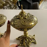 قندان برنز|کلکسیون اشیاء عتیقه|میانه, |دیوار