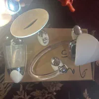 ست وسایل سرویس بهداشتی سفید نقره ای