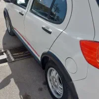 کوئیک R سفید