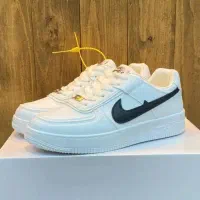 ۱۰ تا ۱۵کفش اسپرت مردانه قیمت عالی با کارتن