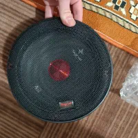 میدرنج|صوتی و تصویری|اقبالیه, |دیوار