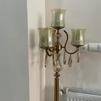 چراغ وآباژور
