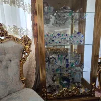 دکور منبت طلایی چهار طبقه از جنس چوب روکش طلایی|بوفه، ویترین، کنسول|تهران, اکباتان|دیوار