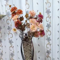 گل مینای با گلدان