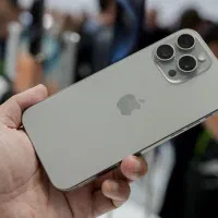 ایفون 15 پرومکسza