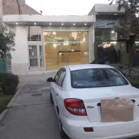 اجاره مغازه ۱۲۰ متری اتوبان چمران خ فروردین|اجارهٔ مغازه و غرفه|اصفهان, فروردین|دیوار