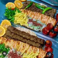 غذا بیرون بر در خیابان قائمیه کباب جوجه خورشت برنج|خدمات پذیرایی، مراسم|اصفهان, قائمیه|دیوار