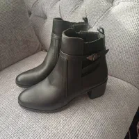 نیم بوت|کیف، کفش، کمربند|فولادشهر, C3|دیوار