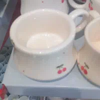 فنجان طرح آلبالویی برجسته و عروسکی