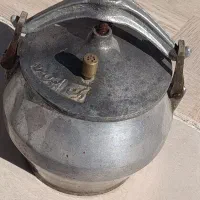 زودپز ۴ لیتری کاملاً سالم