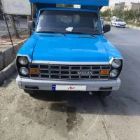 فروش نیسان مدل ۹۲موتوری سالم شاسی سالم قیمت ۶۰۰