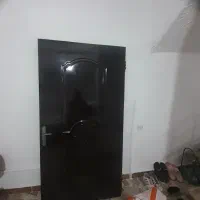 درب در حد نو بدون چهار چوب اندازه یک پنج در دو پنج