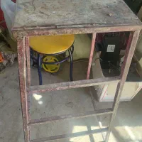 چهار پایه فلزی طوطی فروشی