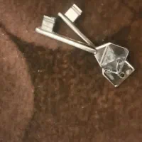 قفل نونو|ابزارآلات|همدان, |دیوار