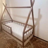 تخت سرخ پوستی