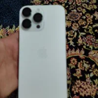 آیفون ۱۶ پرومکس سفید در حد