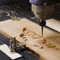 اپراتور سی ان سی cnc و بقیه لاین ها