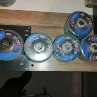 فلاپ سمباده مینی|ابزارآلات|قدس, شهر‌قدس|دیوار