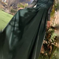 لباس مجلسی|لباس|لاهیجان, شیخ زاهد|دیوار