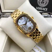 ساعت لوکس versace با طراحی خاص بیضی